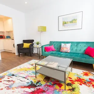 - Lovely In The Heart Of With Free Parking Apartment